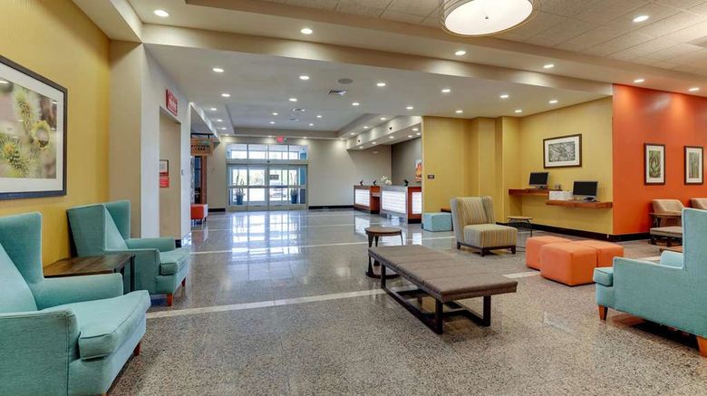 <b>Drury Inn & Suites Phoenix Chandler Lobby</b>. Images powered by <a href="https://iceportal.shijigroup.com/" title="IcePortal" target="_blank">IcePortal</a>.