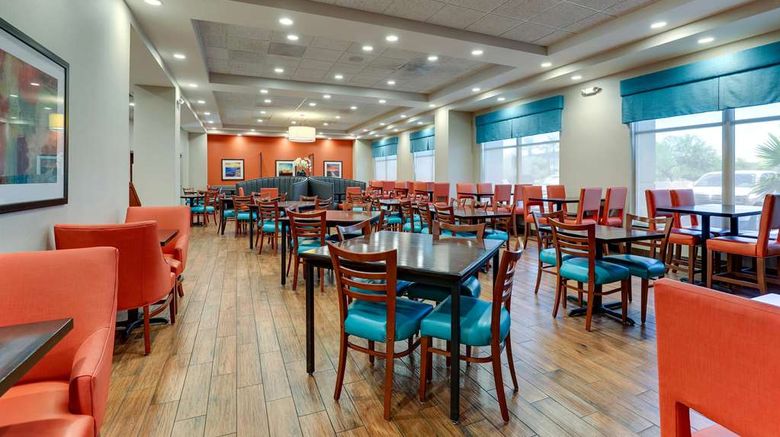 <b>Drury Inn & Suites Phoenix Chandler Restaurant</b>. Images powered by <a href="https://iceportal.shijigroup.com/" title="IcePortal" target="_blank">IcePortal</a>.
