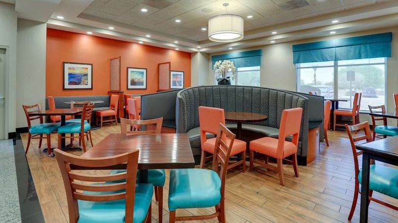 <b>Drury Inn & Suites Phoenix Chandler Restaurant</b>. Images powered by <a href="https://iceportal.shijigroup.com/" title="IcePortal" target="_blank">IcePortal</a>.