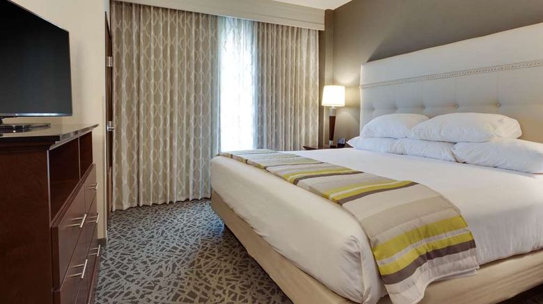 <b>Drury Plaza Hotel Cape Girardeau Room</b>. Images powered by <a href="https://iceportal.shijigroup.com/" title="IcePortal" target="_blank">IcePortal</a>.