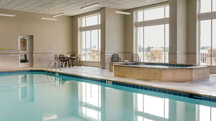 Drury Plaza Hotel Cape Girardeau Pool