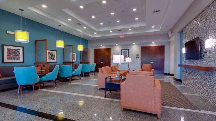 Drury Inn & Suites Gainesville Lobby