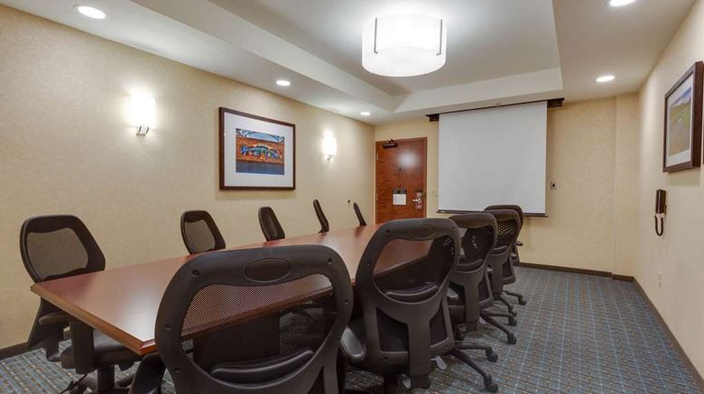 <b>Drury Inn & Suites Gainesville Meeting</b>. Images powered by <a href="https://iceportal.shijigroup.com/" title="IcePortal" target="_blank">IcePortal</a>.
