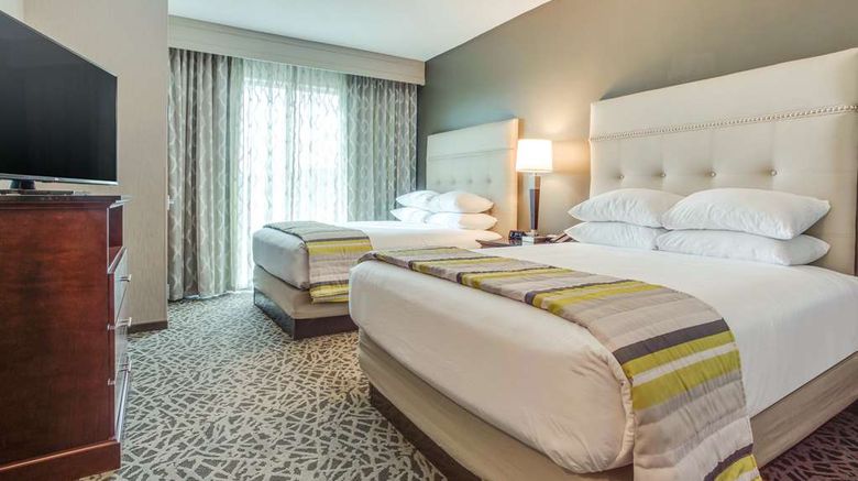<b>Drury Inn & Suites Huntsville Room</b>. Images powered by <a href="https://iceportal.shijigroup.com/" title="IcePortal" target="_blank">IcePortal</a>.