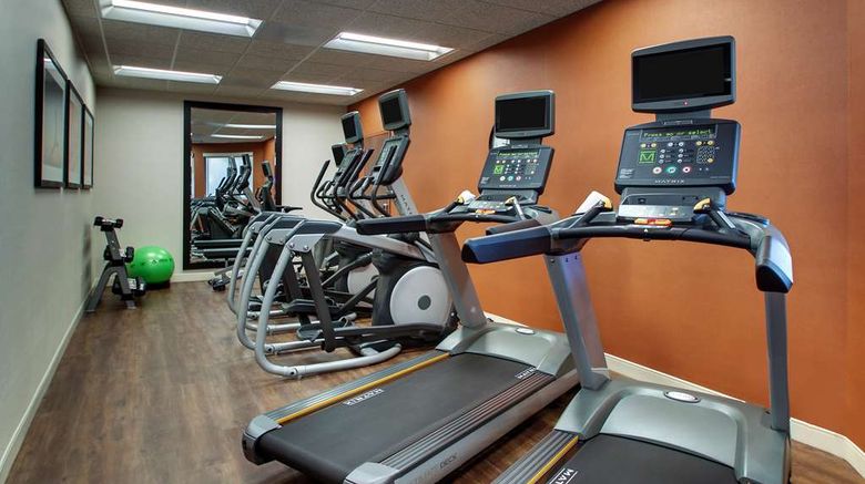 <b>Drury Inn & Suites Iowa City/Coralville Health</b>. Images powered by <a href="https://iceportal.shijigroup.com/" title="IcePortal" target="_blank">IcePortal</a>.