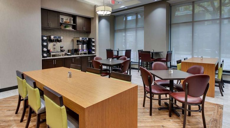 <b>Drury Plaza Hotel Milwaukee Restaurant</b>. Images powered by <a href="https://iceportal.shijigroup.com/" title="IcePortal" target="_blank">IcePortal</a>.