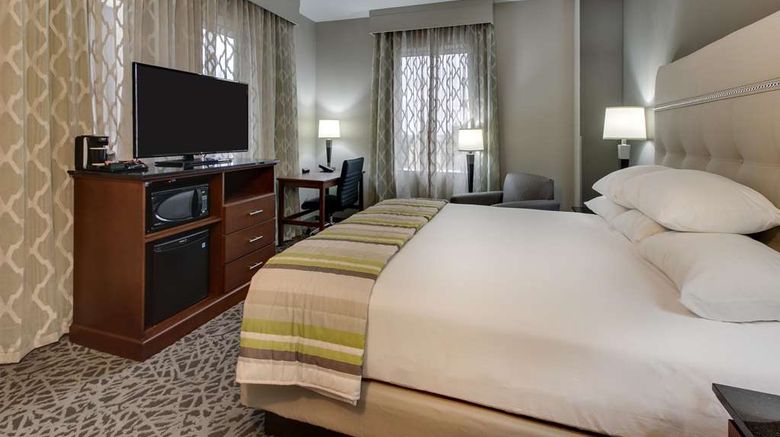 <b>Drury Plaza Hotel Milwaukee Room</b>. Images powered by <a href="https://iceportal.shijigroup.com/" title="IcePortal" target="_blank">IcePortal</a>.