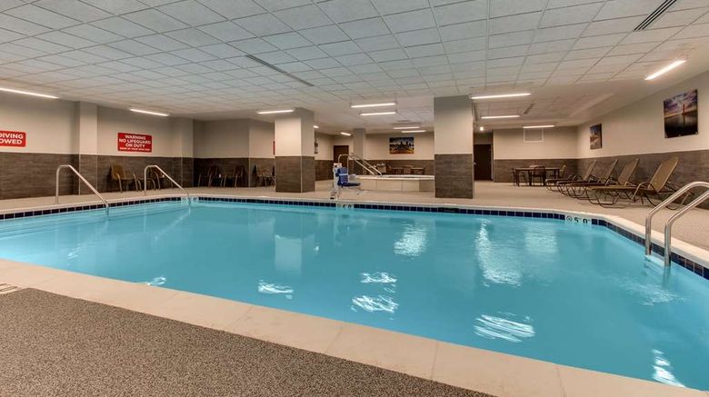 <b>Drury Plaza Hotel Milwaukee Pool</b>. Images powered by <a href="https://iceportal.shijigroup.com/" title="IcePortal" target="_blank">IcePortal</a>.
