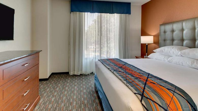 <b>Drury Inn & Suites Knoxville West Room</b>. Images powered by <a href="https://iceportal.shijigroup.com/" title="IcePortal" target="_blank">IcePortal</a>.