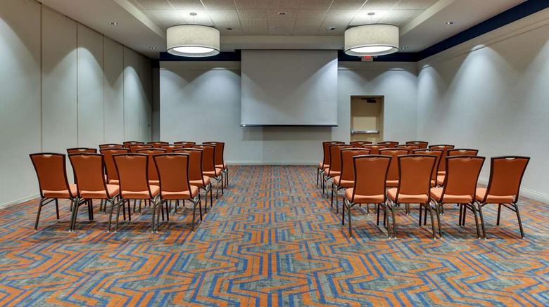 <b>Drury Inn & Suites Knoxville West Meeting</b>. Images powered by <a href="https://iceportal.shijigroup.com/" title="IcePortal" target="_blank">IcePortal</a>.