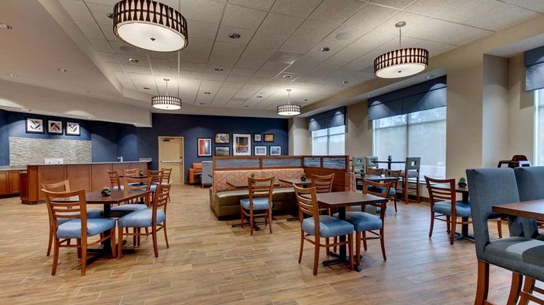 <b>Drury Inn & Suites Knoxville West Restaurant</b>. Images powered by <a href="https://iceportal.shijigroup.com/" title="IcePortal" target="_blank">IcePortal</a>.
