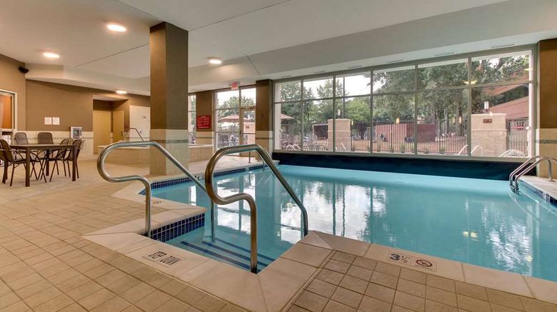<b>Drury Inn & Suites Knoxville West Pool</b>. Images powered by <a href="https://iceportal.shijigroup.com/" title="IcePortal" target="_blank">IcePortal</a>.