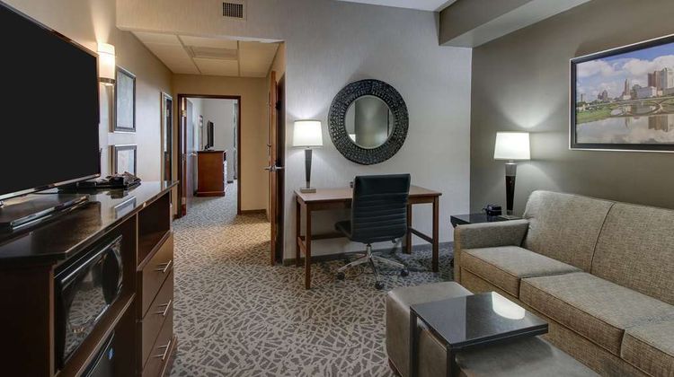 Drury Inn & Suites Columbus Polaris Suite