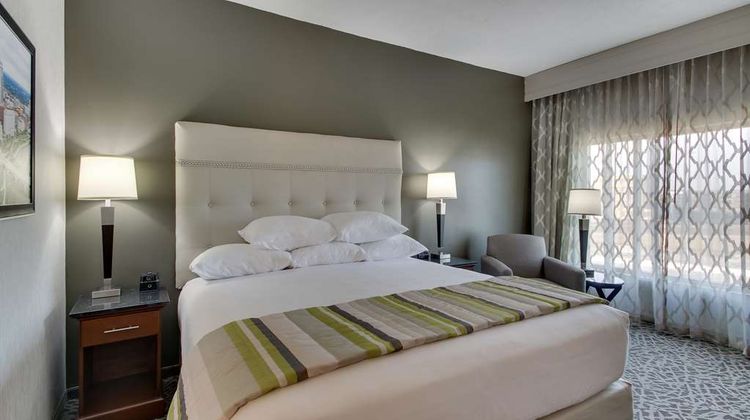 Drury Inn & Suites Columbus Polaris Room