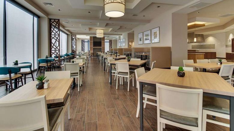 <b>Drury Plaza Hotel Downtown Nashville Restaurant</b>. Images powered by <a href="https://iceportal.shijigroup.com/" title="IcePortal" target="_blank">IcePortal</a>.