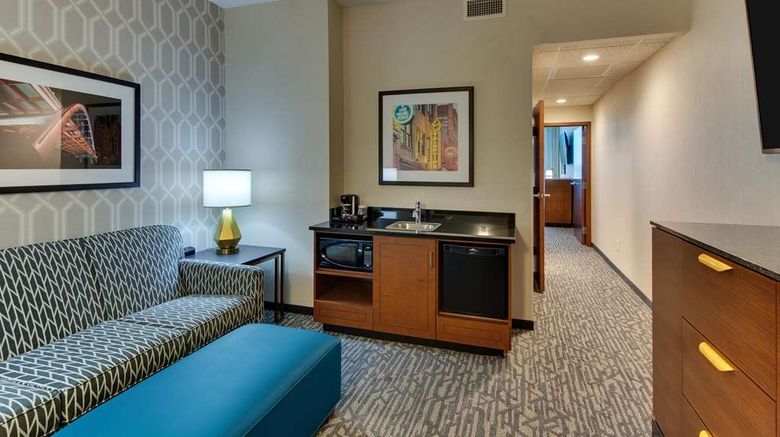 <b>Drury Plaza Hotel Downtown Nashville Room</b>. Images powered by <a href="https://iceportal.shijigroup.com/" title="IcePortal" target="_blank">IcePortal</a>.