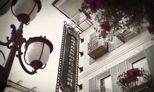 Vozdvyzhensky Boutique Hotel Exterior
