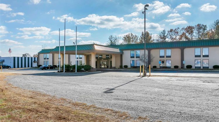 Quality Inn Cape Girardeau Exterior