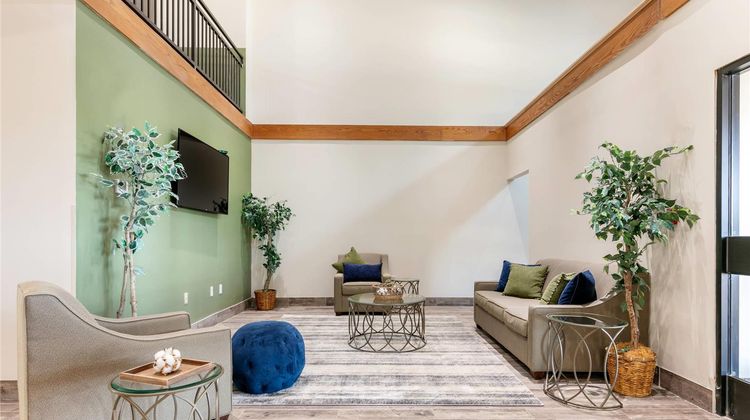 Quality Inn Cape Girardeau Lobby