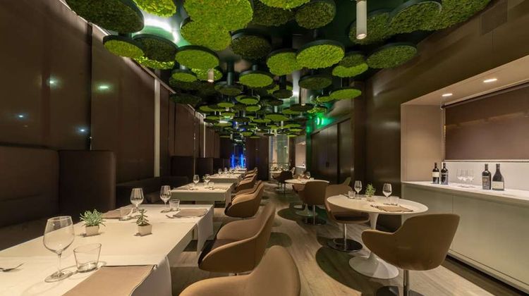 8piuhotel Restaurant