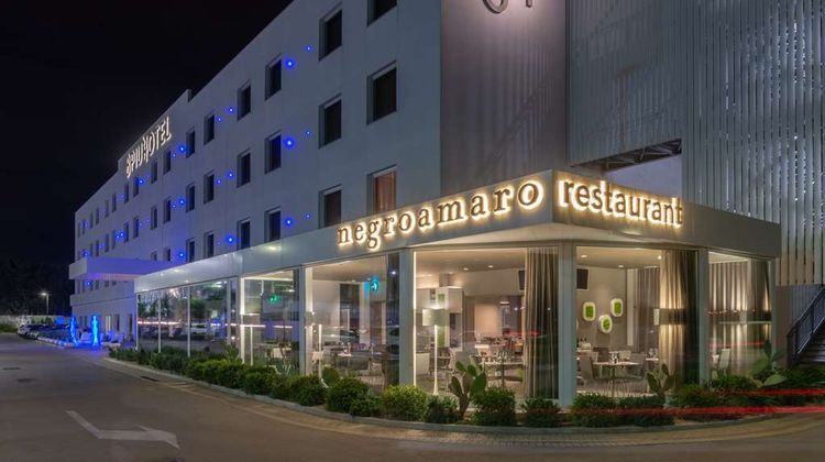 8piuhotel Restaurant