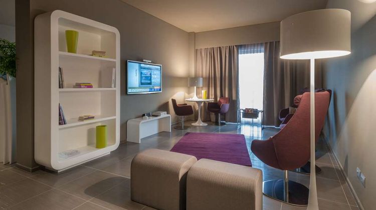 8piuhotel Lobby
