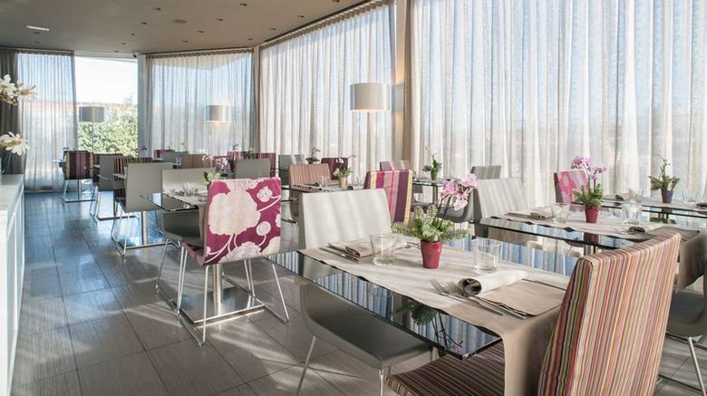 <b>8piuhotel Restaurant</b>. Images powered by <a href="https://iceportal.shijigroup.com/" title="IcePortal" target="_blank">IcePortal</a>.