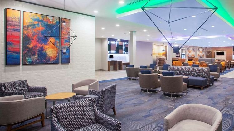 La Quinta Inn & Suites by Wyndham Lobby