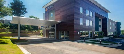 La Quinta Inn & Suites by Wyndham Exterior