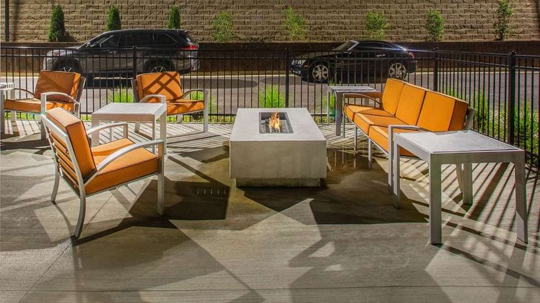 <b>La Quinta Inn & Suites by Wyndham Other</b>. Images powered by <a href="https://iceportal.shijigroup.com/" title="IcePortal" target="_blank">IcePortal</a>.