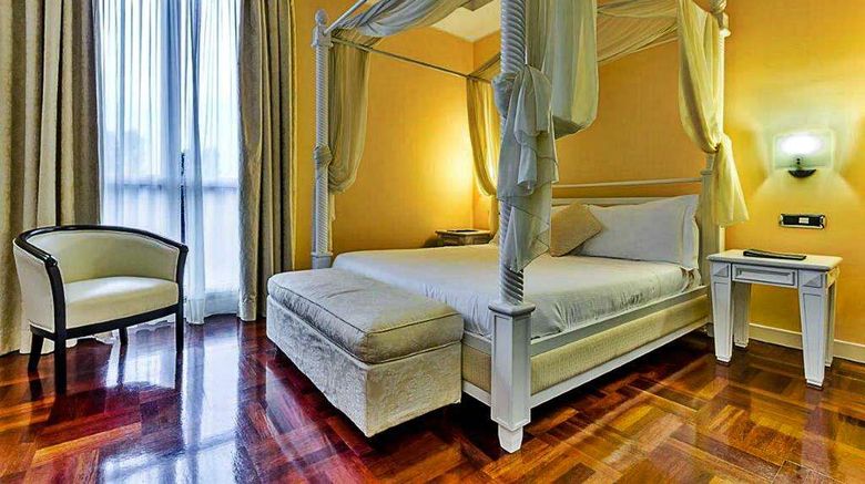 <b>Silver Hotel Suite</b>. Images powered by <a href="https://iceportal.shijigroup.com/" title="IcePortal" target="_blank">IcePortal</a>.