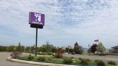 Knights Inn Fort Erie
