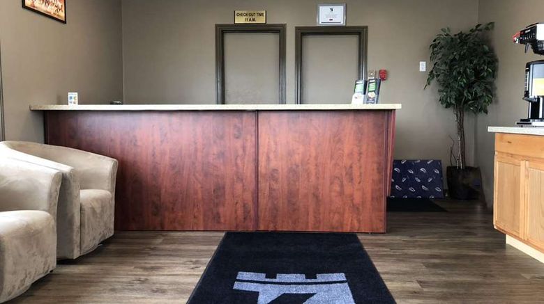 <b>Knights Inn Fort Erie Lobby</b>. Images powered by <a href="https://iceportal.shijigroup.com/" title="IcePortal" target="_blank">IcePortal</a>.