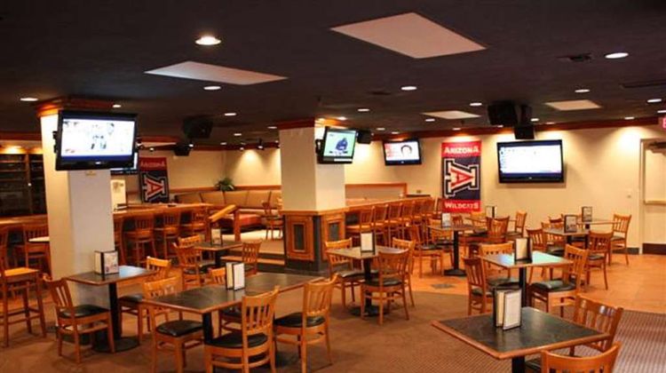 Ramada by Wyndham Viscount Suites Restaurant