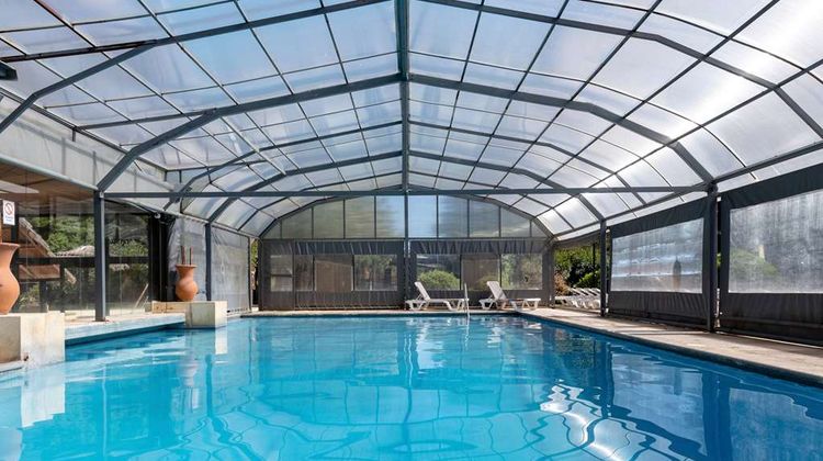 Wyndham Garden Lujan Pool