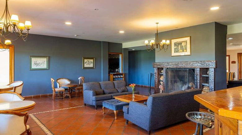<b>Wyndham Garden Lujan Lobby</b>. Images powered by <a href="https://iceportal.shijigroup.com/" title="IcePortal" target="_blank">IcePortal</a>.
