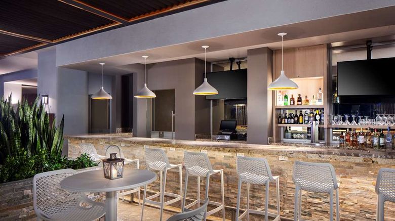 <b>Hyatt Place Aruba Airport Restaurant</b>. Images powered by <a href="https://iceportal.shijigroup.com/" title="IcePortal" target="_blank">IcePortal</a>.