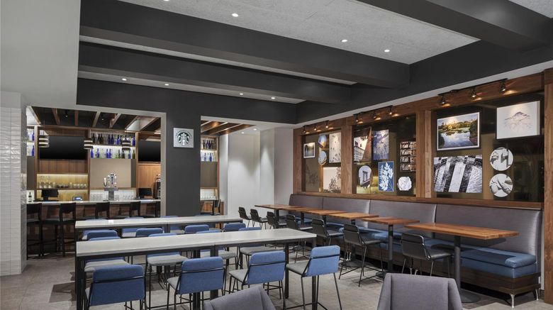 <b>Hyatt Place New York City Times Square Restaurant</b>. Images powered by <a href="https://iceportal.shijigroup.com/" title="IcePortal" target="_blank">IcePortal</a>.