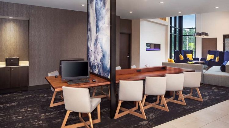 Hyatt Place Poughkeepsie Lobby