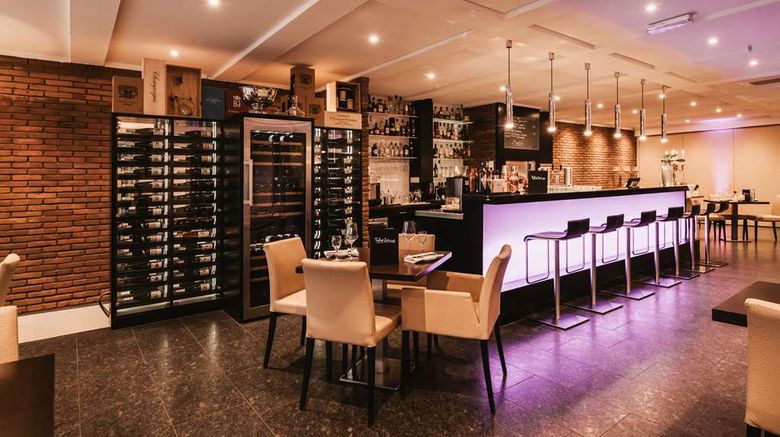 <b>Tulip Inn Ludwigshafen City Restaurant</b>. Images powered by <a href="https://iceportal.shijigroup.com/" title="IcePortal" target="_blank">IcePortal</a>.