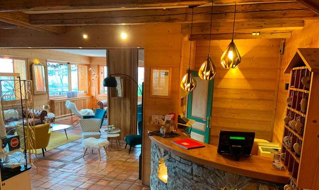 Chalet Hotel Alp'Azur Lobby