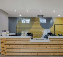 Quality Inn & Suites Lobby