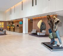 Radisson Blu Hotel, Rouen Centre Lobby