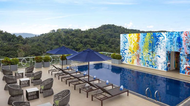 <b>Radisson Hotel Kandy Sri Lanka Pool</b>. Images powered by <a href="https://iceportal.shijigroup.com/" title="IcePortal" target="_blank">IcePortal</a>.