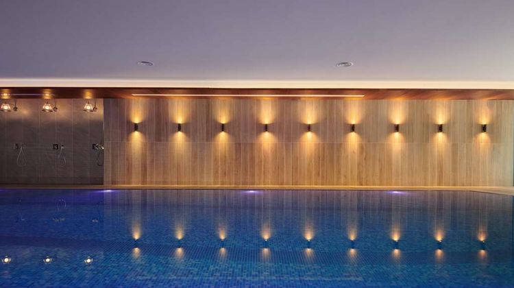 Radisson Blu Conv  & Exhibition Center Pool