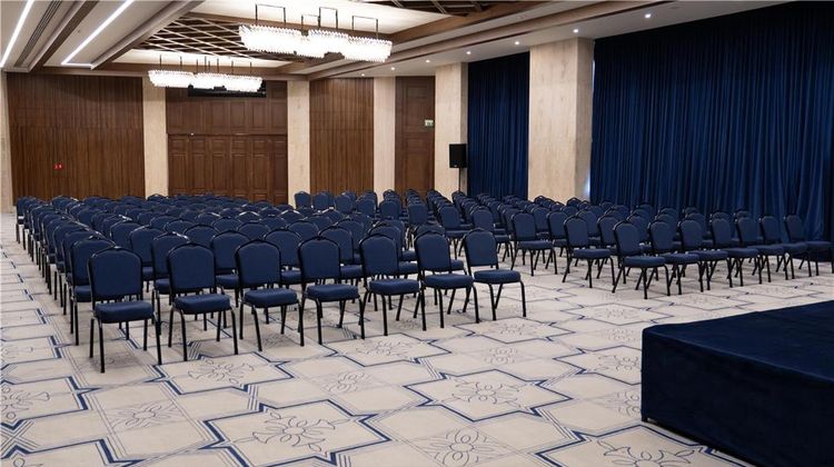 Radisson Hotel & Residences Erbil Meeting