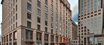 Radisson RED Hotel & Radisson RED Apartm Exterior