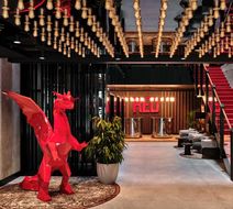 Radisson RED Hotel & Radisson RED Apartm Lobby