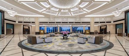 Radisson Blu Hotel Wuhan ETD Zone Lobby