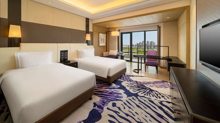 Radisson Blu Hotel Wuhan ETD Zone Room